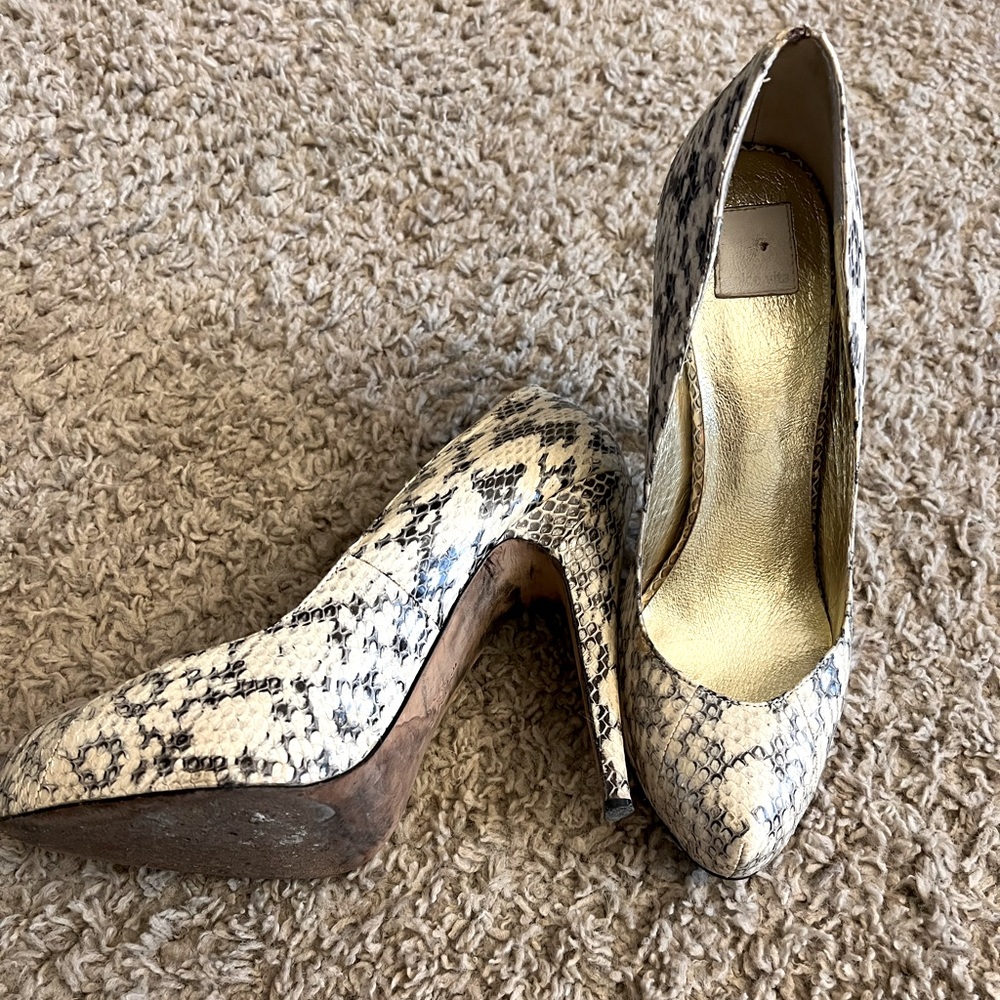 Dolce Vita Vintage Snakeskin Pump